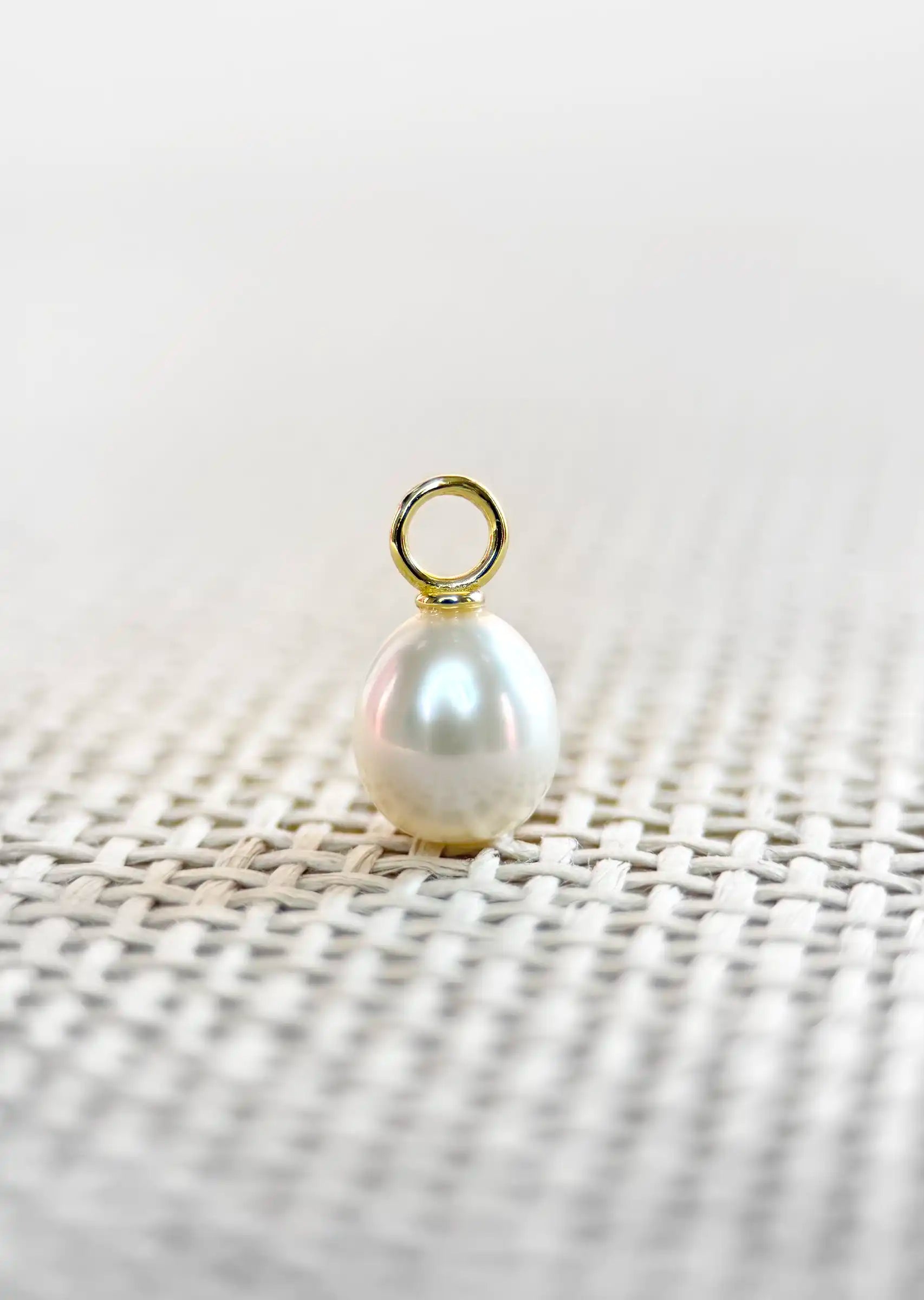 Weisser Perlen Charm 